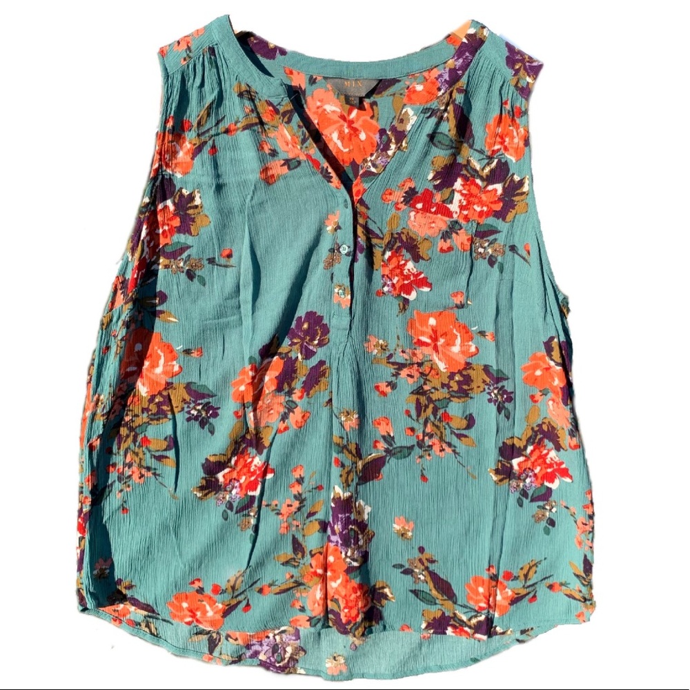 SLEEVELESS FLORAL BLOUSE